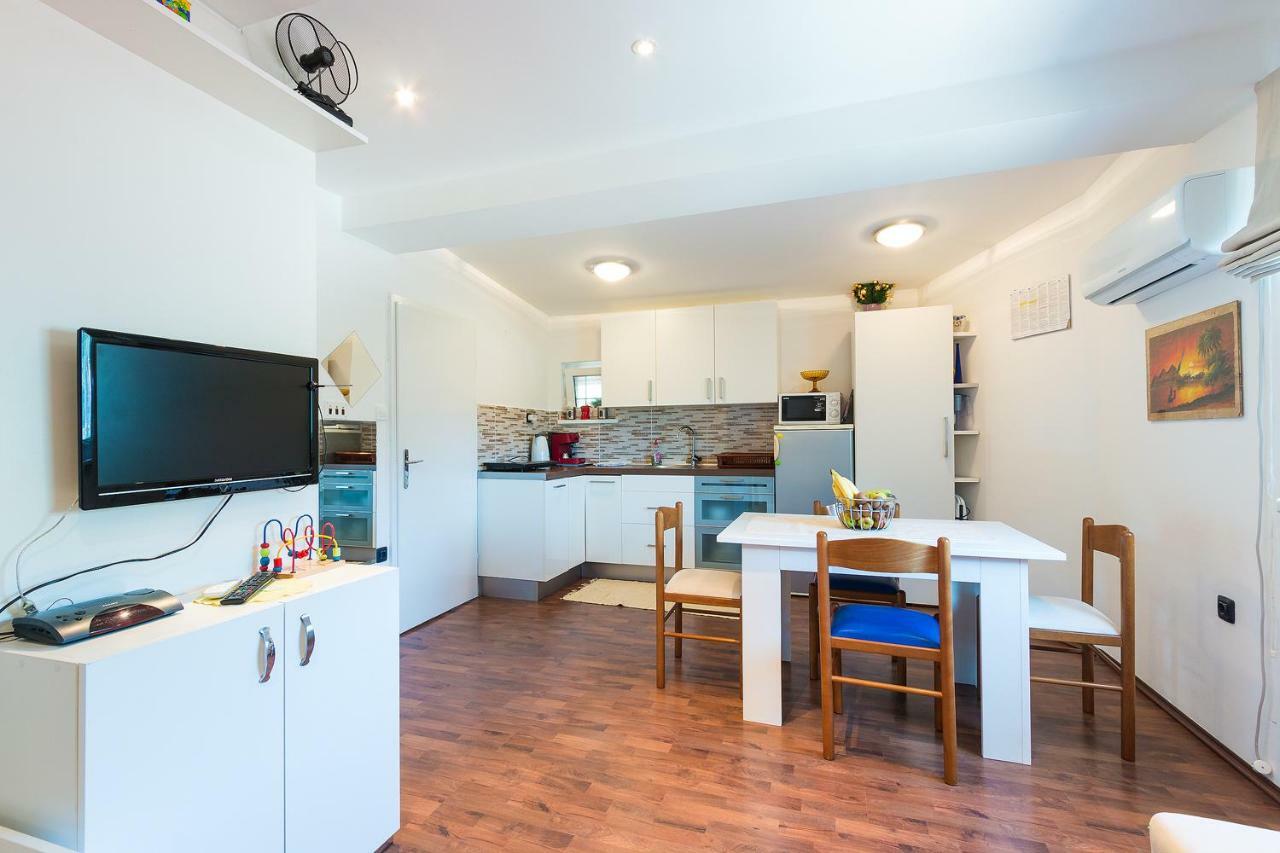 Apartments Salak プーラ エクステリア 写真